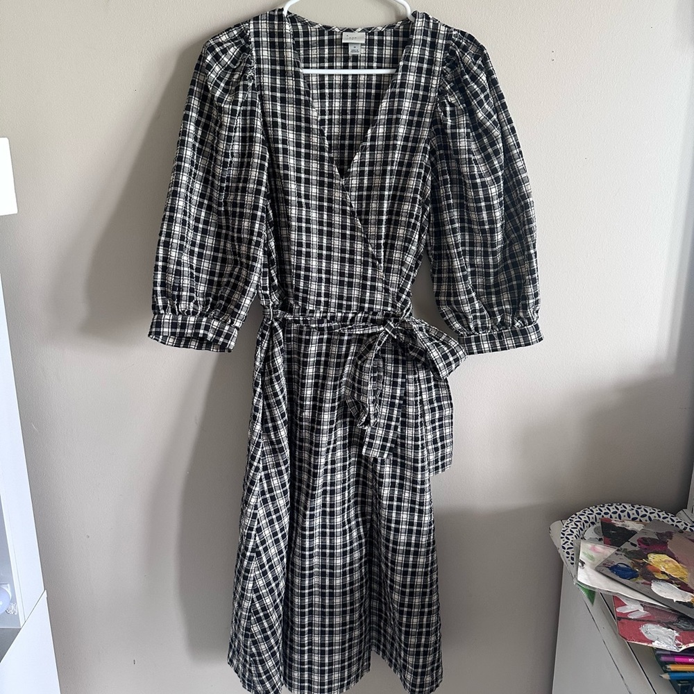 Target patterned dress with pockets!!